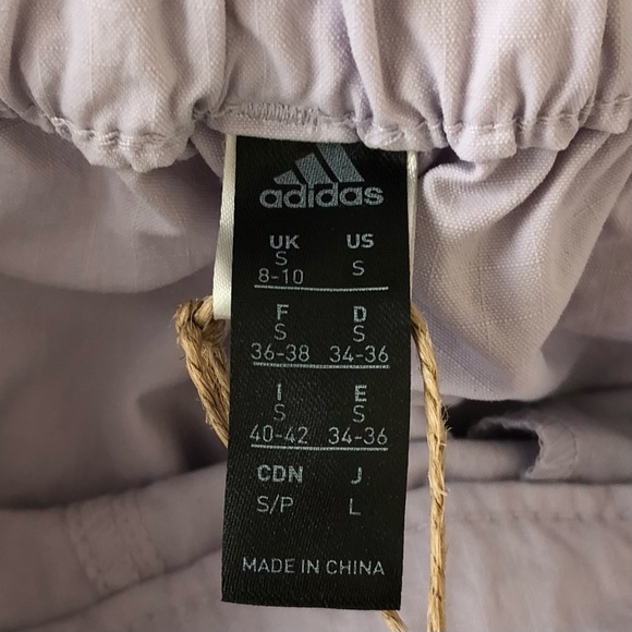 NWT ADIDAS Women’s Cargo Pants Size Small - Picture 11 of 11